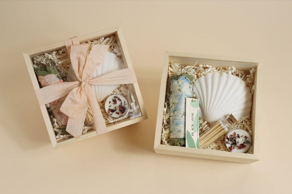 Eucalyptus Floral Sage and Candle Ritual Gift Box