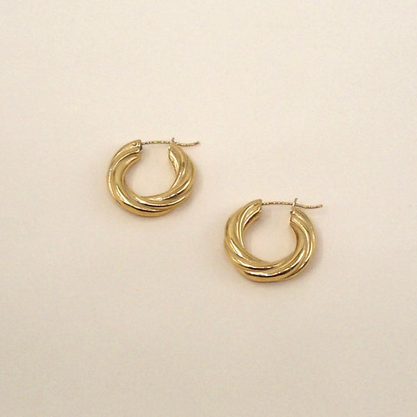 Twist Hoops