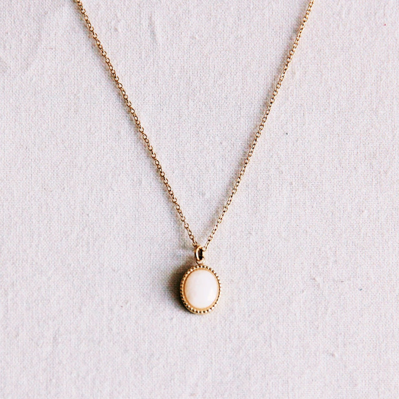 Oval Stone Pendant Necklace