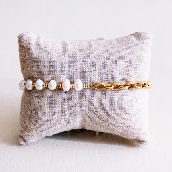 Link Chain Bracelet with Pearls