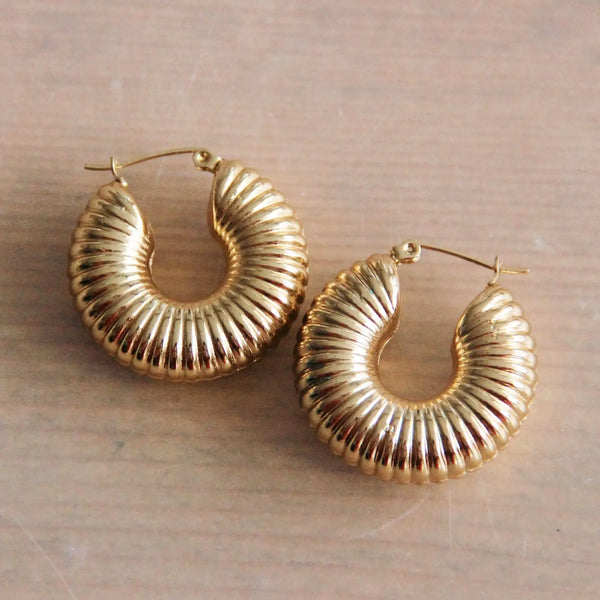 Ribbed Chunky Hoop